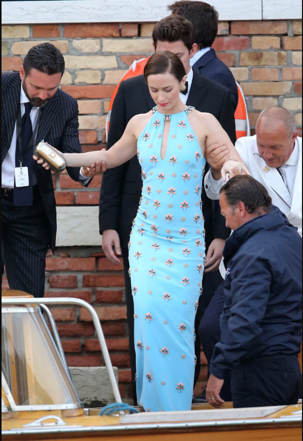 Màu tươi sáng hợp đám cưới mùa Xuân - Hè. Màu tươi sáng hợp đám cưới mùa Xuân - Hè.