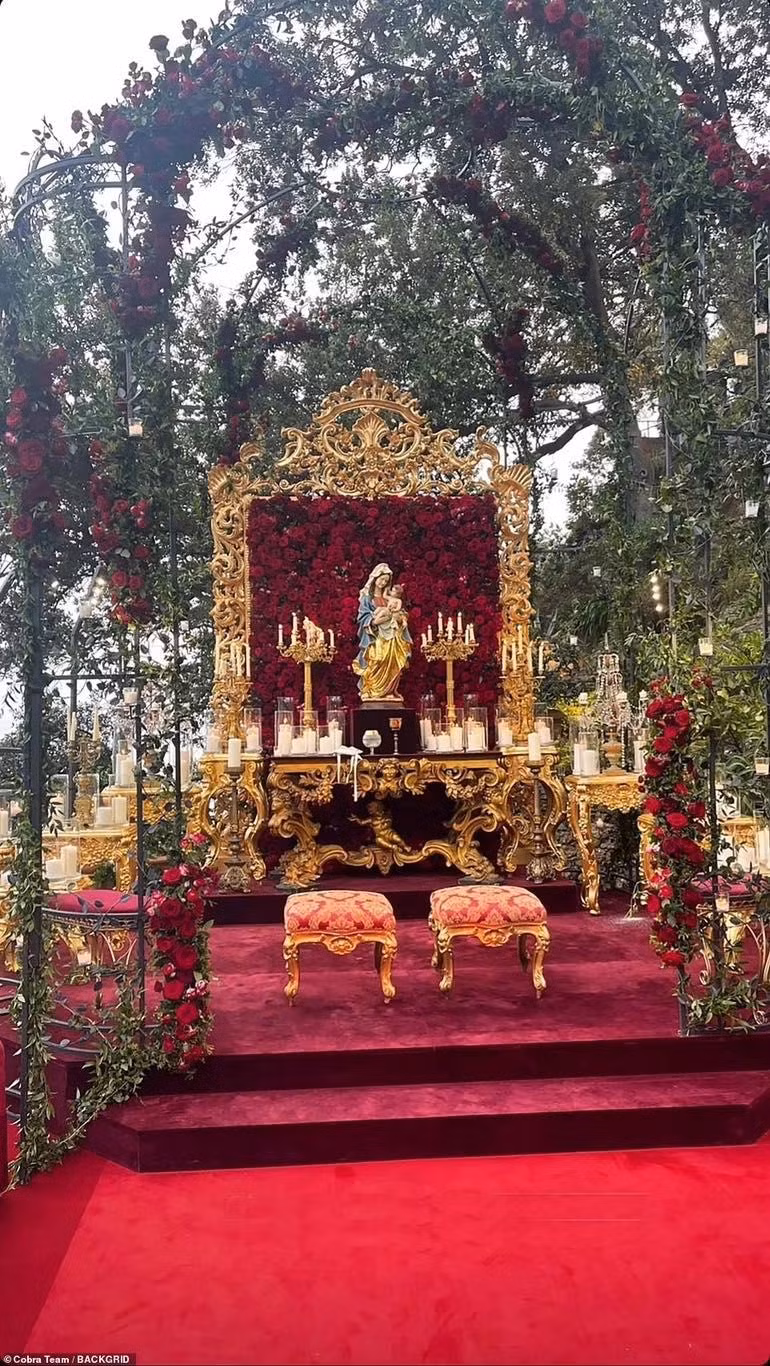 Theme trang trí tiệc cưới đậm chất Ý, đậm chất nhà Dolce. Theme trang trí tiệc cưới đậm chất Ý, đậm chất nhà Dolce.