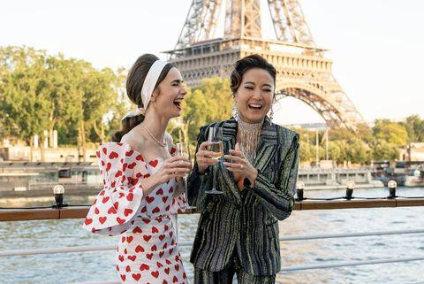 Đừng kiềm giữ nụ cười chỉ để trông thu hút, cool ngầu, uổng phí lắm!