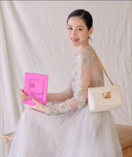 Đám cưới của Son Ye Jin trở thành biểu tượng thời trang cưới mà ngay cả phương Tây cũng thầm ao ước mơ mộng.