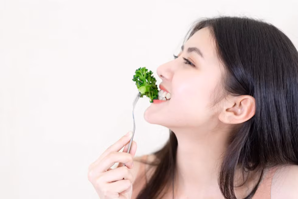 Ăn salad khiến bạn vui lên khá nhiều đấy!