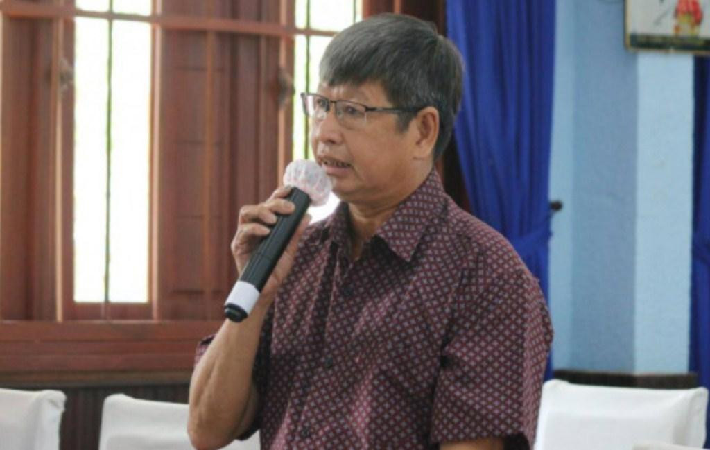 Cử tri huyện Củ Chi phát biểu ý kiến tại buổi tiếp xúc với Chủ tịch nước và Tổ Đại biểu Quốc hội sáng 11/5 Cử tri huyện Củ Chi phát biểu ý kiến tại buổi tiếp xúc với Chủ tịch nước và Tổ Đại biểu Quốc hội sáng 11/5