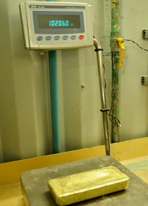 Sản phẩm của quá trình tinh luyện vàng dore'