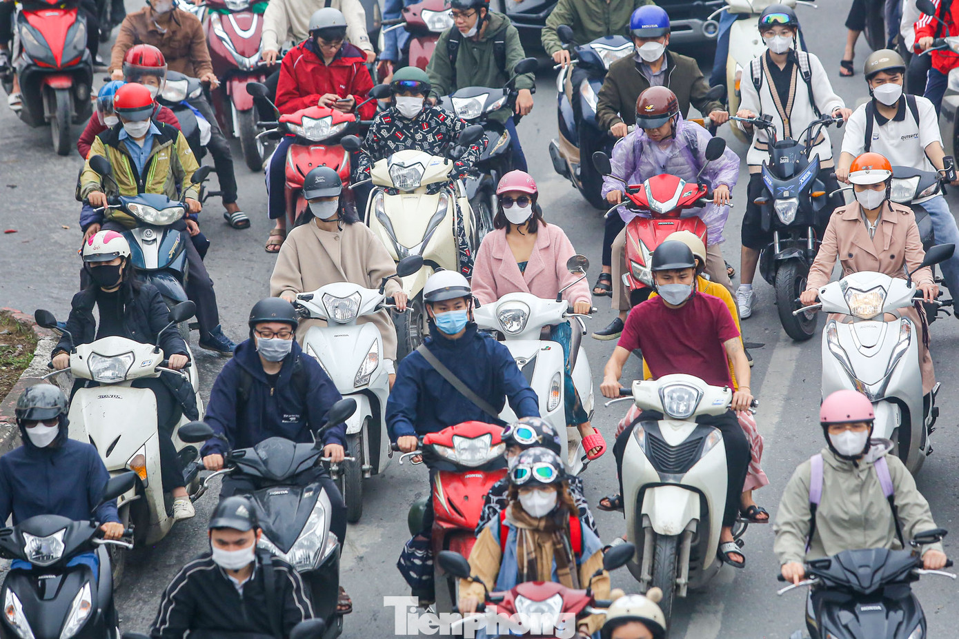 Theo dự báo, chiều 3/4, nền nhiệt tăng nhanh ở miền Bắc. Từ 4-5/4, miền Bắc trời nắng, không còn sương mù và mưa phùn.