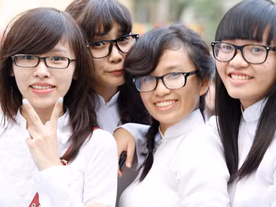 Nữ sinh Việt Nam kỳ vọng vào chiến lược đổi mới toàn diện giáo dục