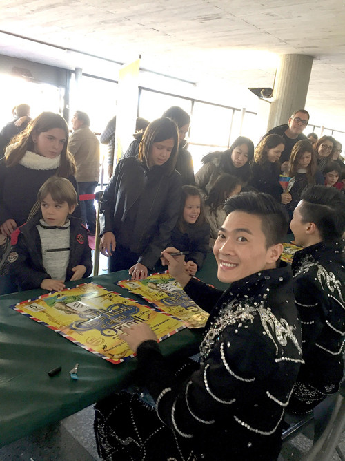 quoc-co-quoc-nghiep-ky-ten-moi-tay-o-tay-ban-nha-1