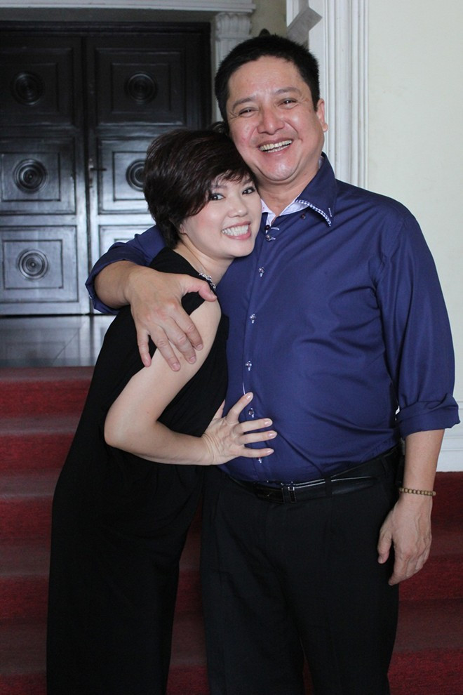 Chí Trung và bà xã hạnh phúc sau 35 năm chung sống. Chí Trung và bà xã hạnh phúc sau 35 năm chung sống