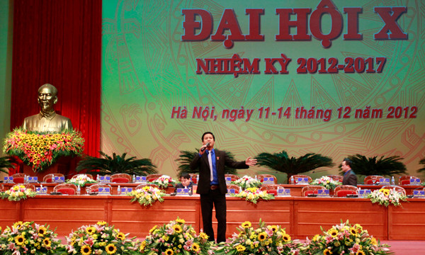 Ngoài ra, Đại hội Đoàn toàn quốc X còn có nhiều những dấu ấn khác. Đáng kể, thi biểu diễn văn nghệ giữa các đoàn với nhau. Các tiết mục văn nghệ được biểu diễn xen kẽ các hoạt động của Đại hội như tạo không khí thư giãn cho các đại biểu