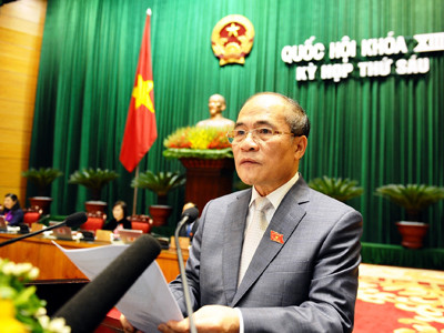 Chủ tịch Quốc Hội Nguyễn Sinh Hùng đọc diễn văn khai mạc