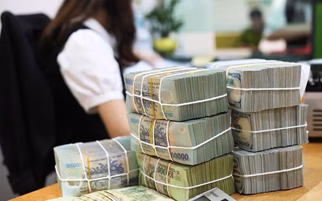 Giao dịch từ 300 triệu đồng trở lên phải báo cáo Ngân hàng Nhà nước. Ảnh minh họa