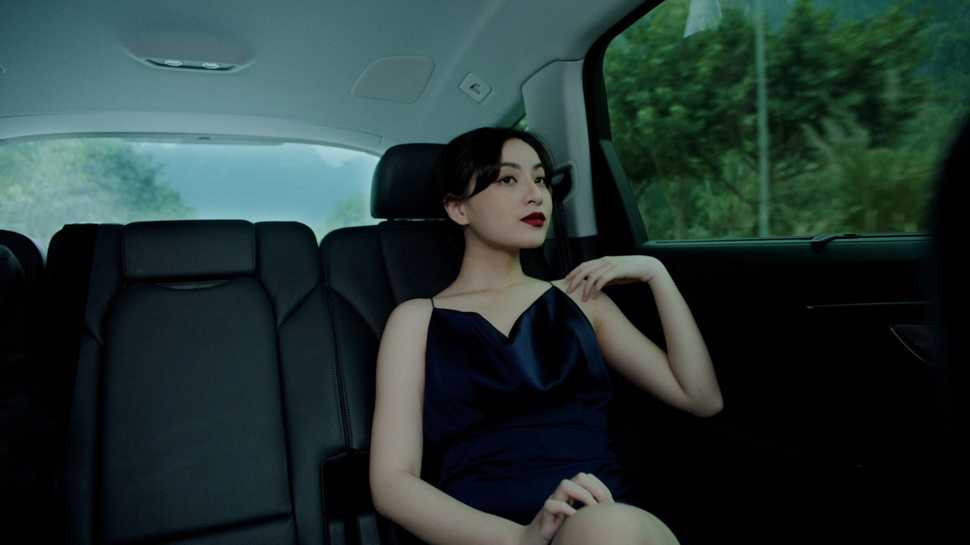 Thảo Tâm trong vai cô giáo của An.