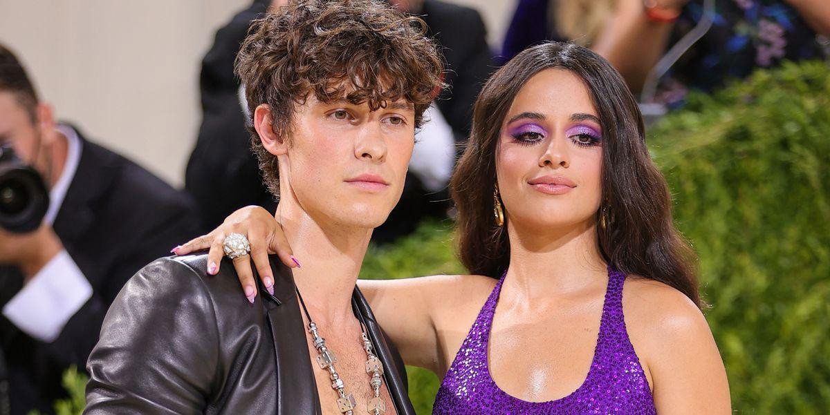 Camila Cabello và Shawn Mendes bất ngờ thông báo chia tay khiến nhiều người tiếc nuối. Camila Cabello và Shawn Mendes bất ngờ thông báo chia tay khiến nhiều người tiếc nuối.
