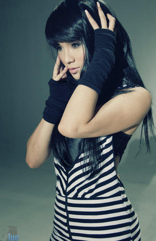 Khả năng vũ đạo và phong cách trình diễn chuyên nghiệp là những lợi thế của Diệp Anh khi gia nhập làng ca hát. Người đẹp sẽ theo đuổi dòng nhạc dance, R&B. DVD đầu tay mang tên 