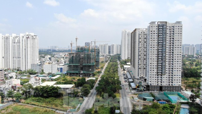 TPHCM có 9.413 căn hộ phải tạm ngừng cấp giấy chứng nhận quyền sở hữu nhà ở và quyền sử dụng đất vì thanh kiểm tra. TPHCM có 9.413 căn hộ phải tạm ngừng cấp giấy chứng nhận quyền sở hữu nhà ở và quyền sử dụng đất vì thanh kiểm tra.