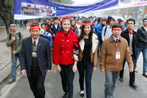 Chủ nhật Đỏ tiếp nhận hơn 1600 đơn vị máu ảnh 12