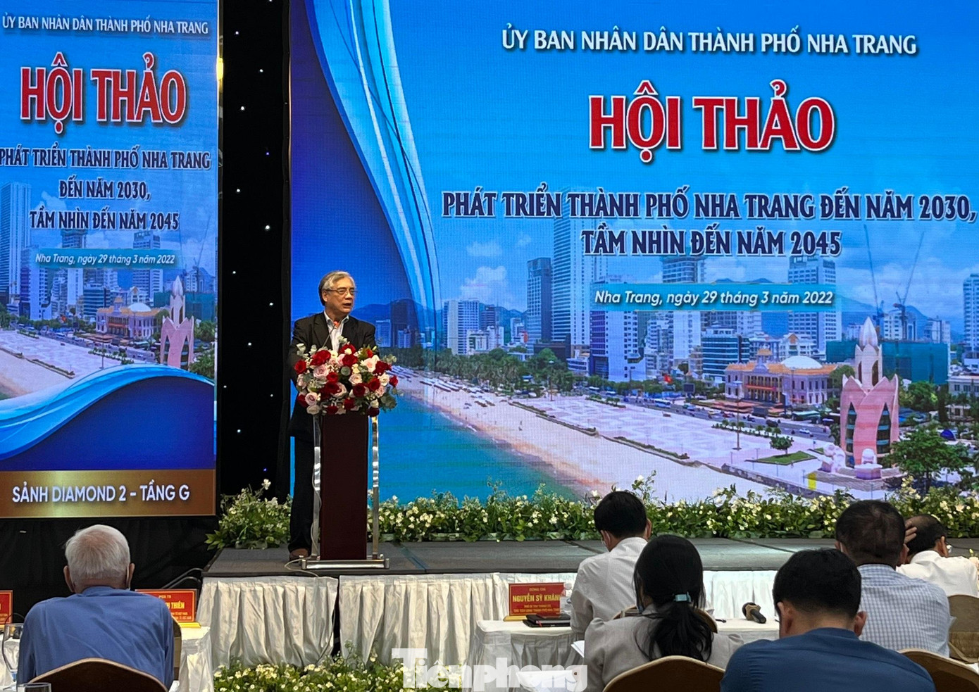 PGS.TS Trần Đình Thiên cho rằng cần phải có "chiến lược đột phá" để phát triển Nha Trang. Ảnh CÔNG HOAN.
