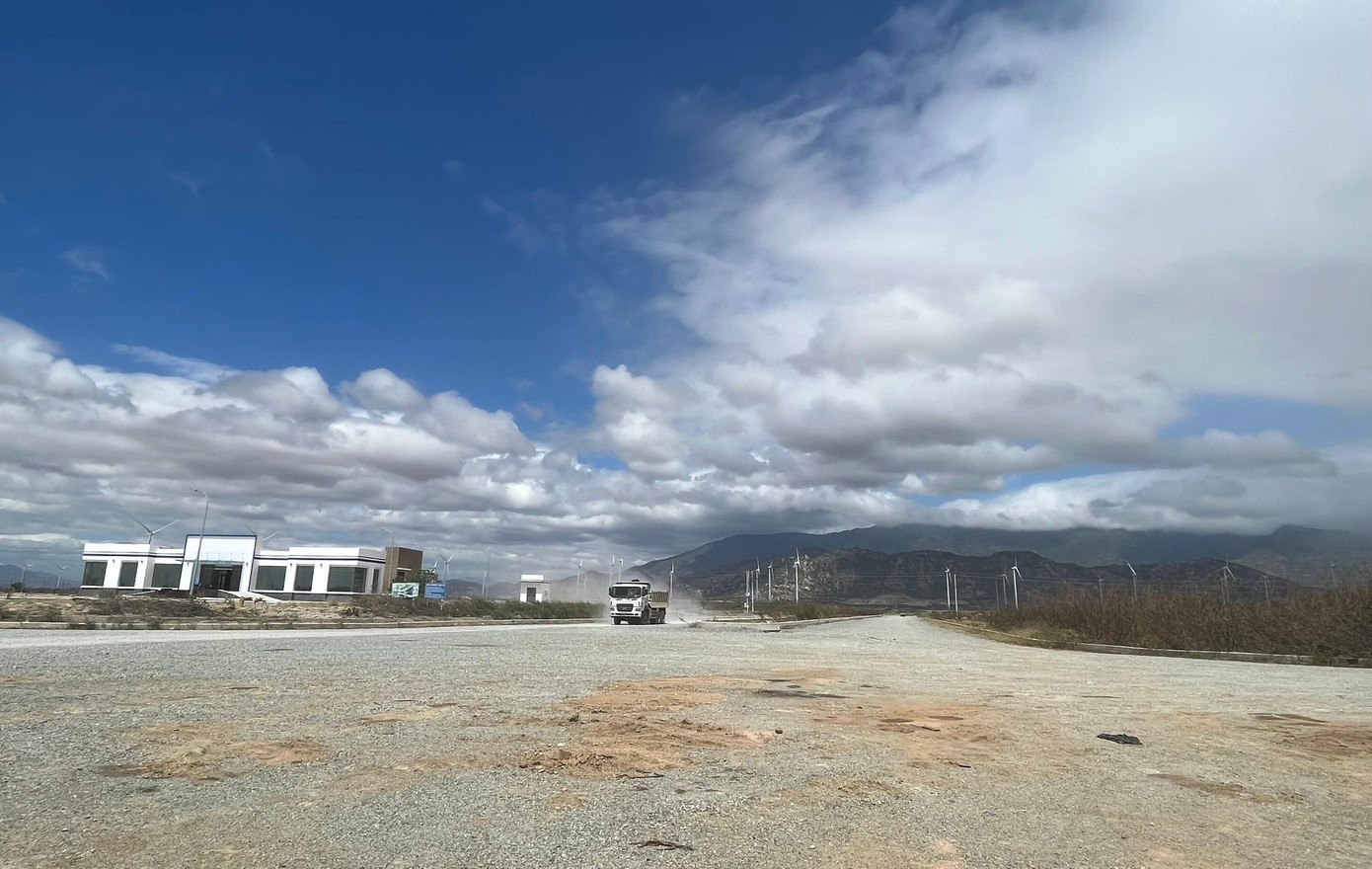 Lãng phí tài nguyên đất đai tại KCN Du Long. Ảnh CÔNG HOAN Lãng phí tài nguyên đất đai tại KCN Du Long. Ảnh CÔNG HOAN