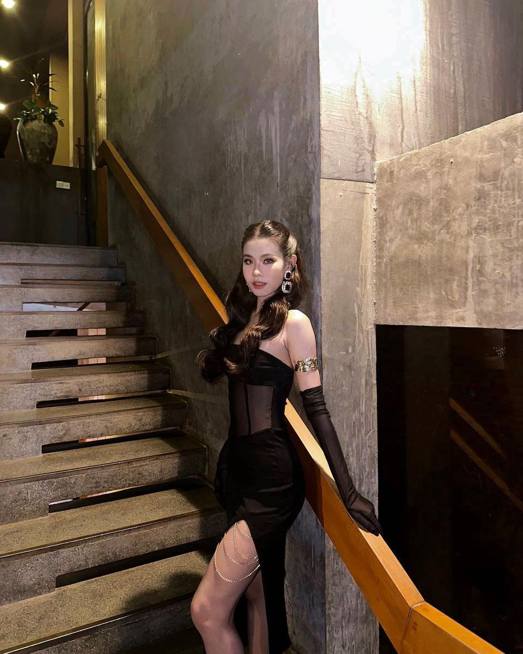 Với nhan sắc nhạt nhòa, nhiều khán giả dự đoán Rotha Phyadeth khó mang về thành tích cao cho Campuchia tại Hoa hậu Trái Đất 2024.