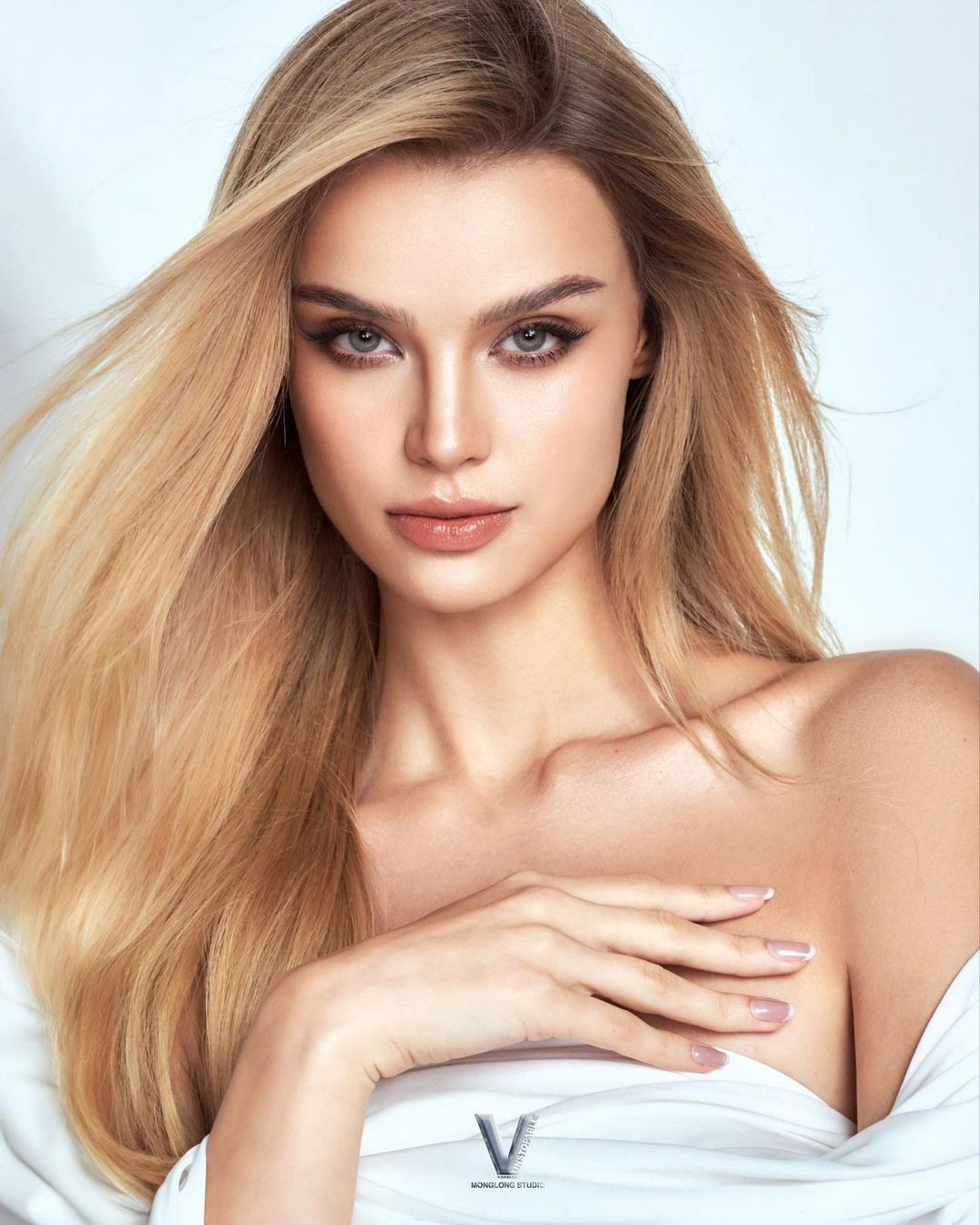 Trong suốt quá trình tham gia cuộc thi Miss World, cô được nhiều diễn đàn sắc đẹp yêu thích vì vẻ đẹp được ví như búp bê.