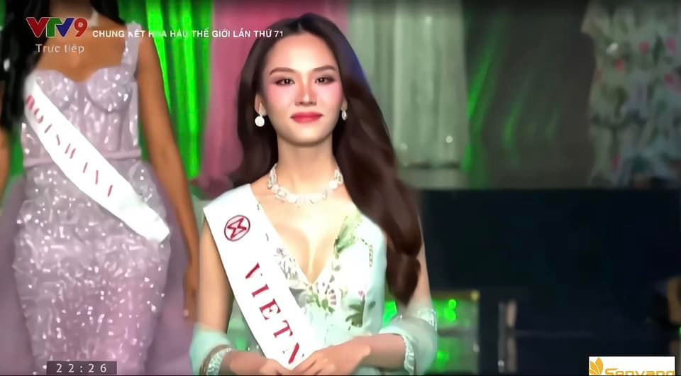 Mai Phương thiếu may mắn khi không được gọi tên vào top 12. Cuộc thi năm nay chọn top theo châu lục. Trong top 12 có 2 đại diện của mỗi châu lục được xướng tên. Với format này, khán giả cho rằng Mai Phương sẽ khó để cạnh tranh một suất vào top khi khu vực châu Á có nhiều đối thủ mạnh. Ngay cả những ứng viên sáng giá như Thổ Nhĩ Kỳ, Indonesia cũng không thể tiến vào top 12. Thậm chí trước đó, những thí sinh được đánh giá cao như Philippines, Thái Lan còn không được gọi tên vào top 40.