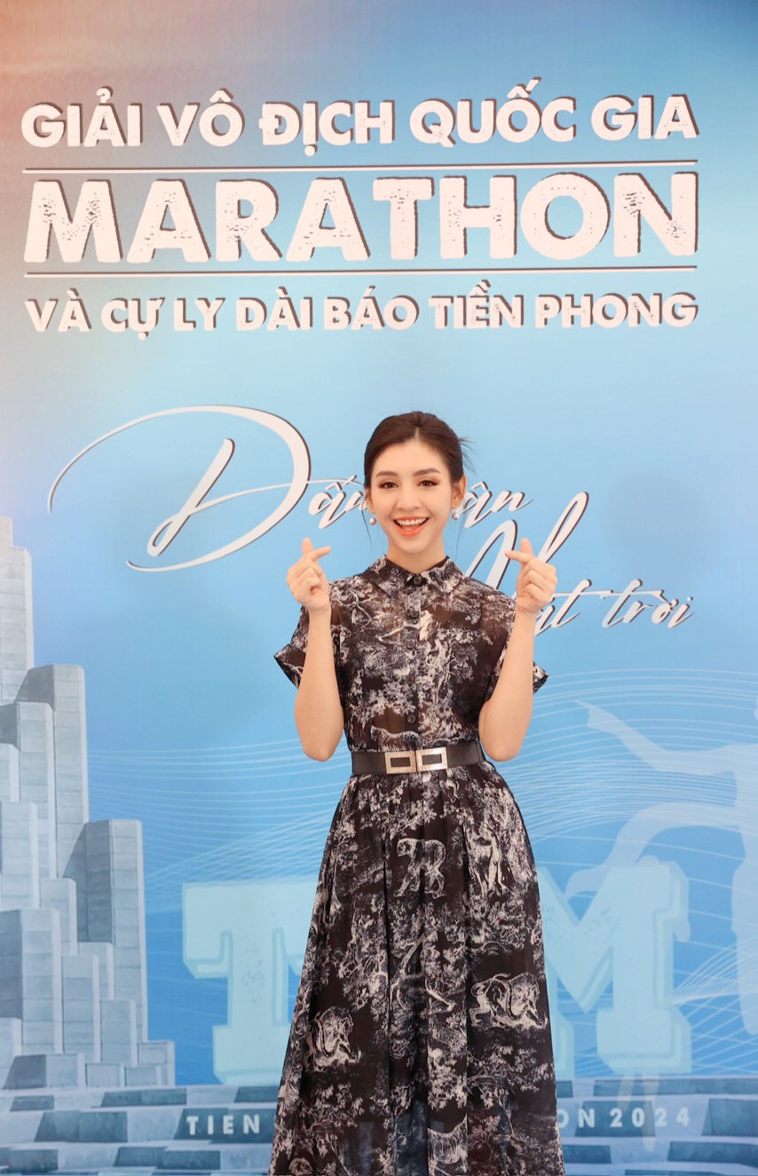 Người đẹp Lê Thanh Tú đồng hành cùng nhiều sự kiện thể thao. Cô được biết đến là người đẹp yêu thích bộ môn golf.