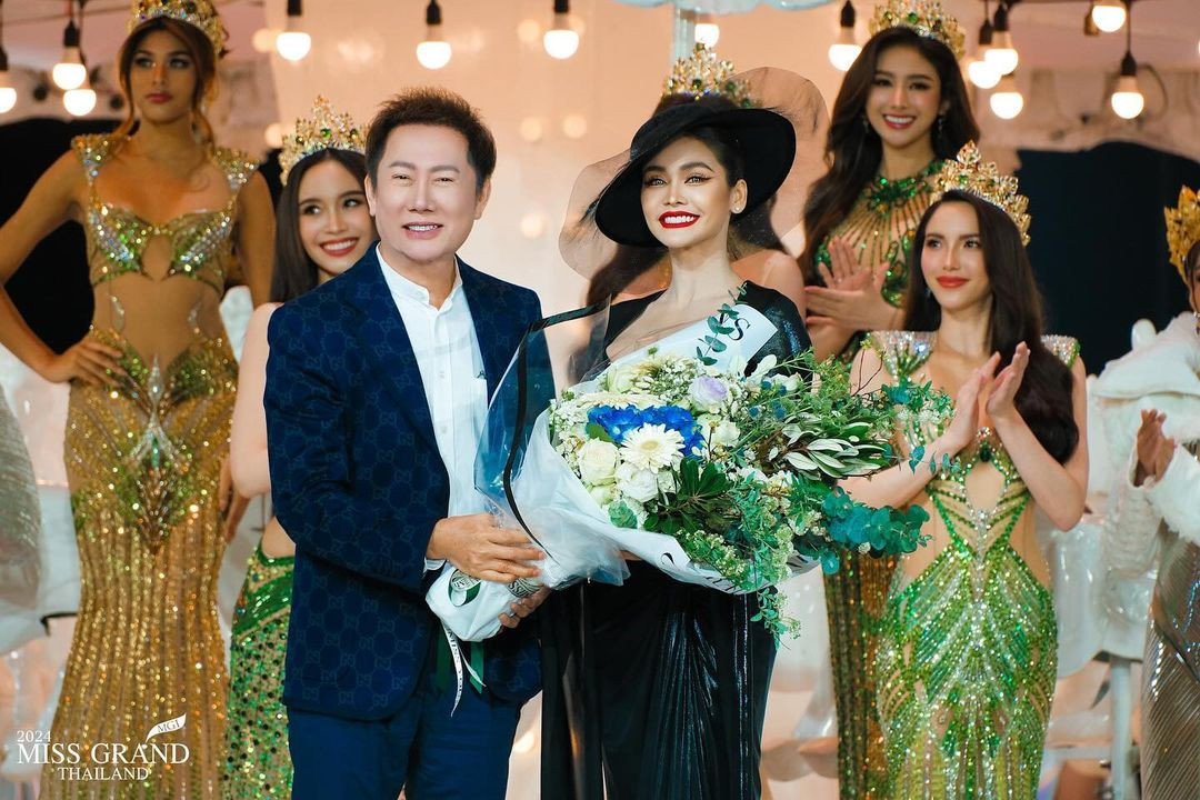 Hoa hậu Hòa bình Thái Lan 2022 Engfa Wahara ký hợp đồng kéo dài 7 năm với tổ chức MGI.