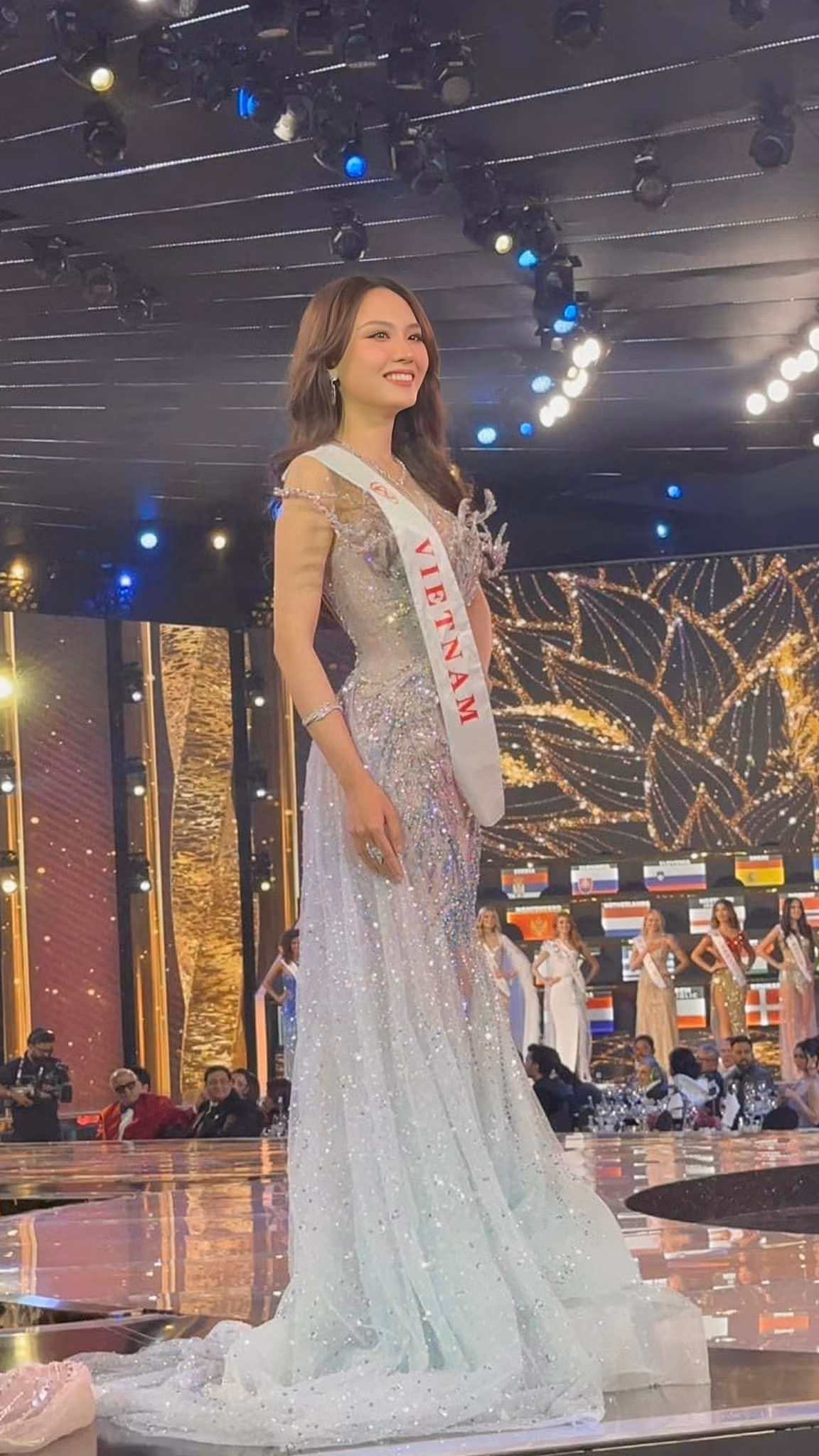 Tối 9/3, Mai Phương và 111 thí sinh bước vào đêm chung kết Hoa hậu Thế giới 2024 tại Mumbai, Ấn Độ. Trong chương trình, Mai Phương được công bố chiến thắng giải thử thách Multimedia và là một trong 13 thí sinh giành tấm vé vào thẳng top 40.