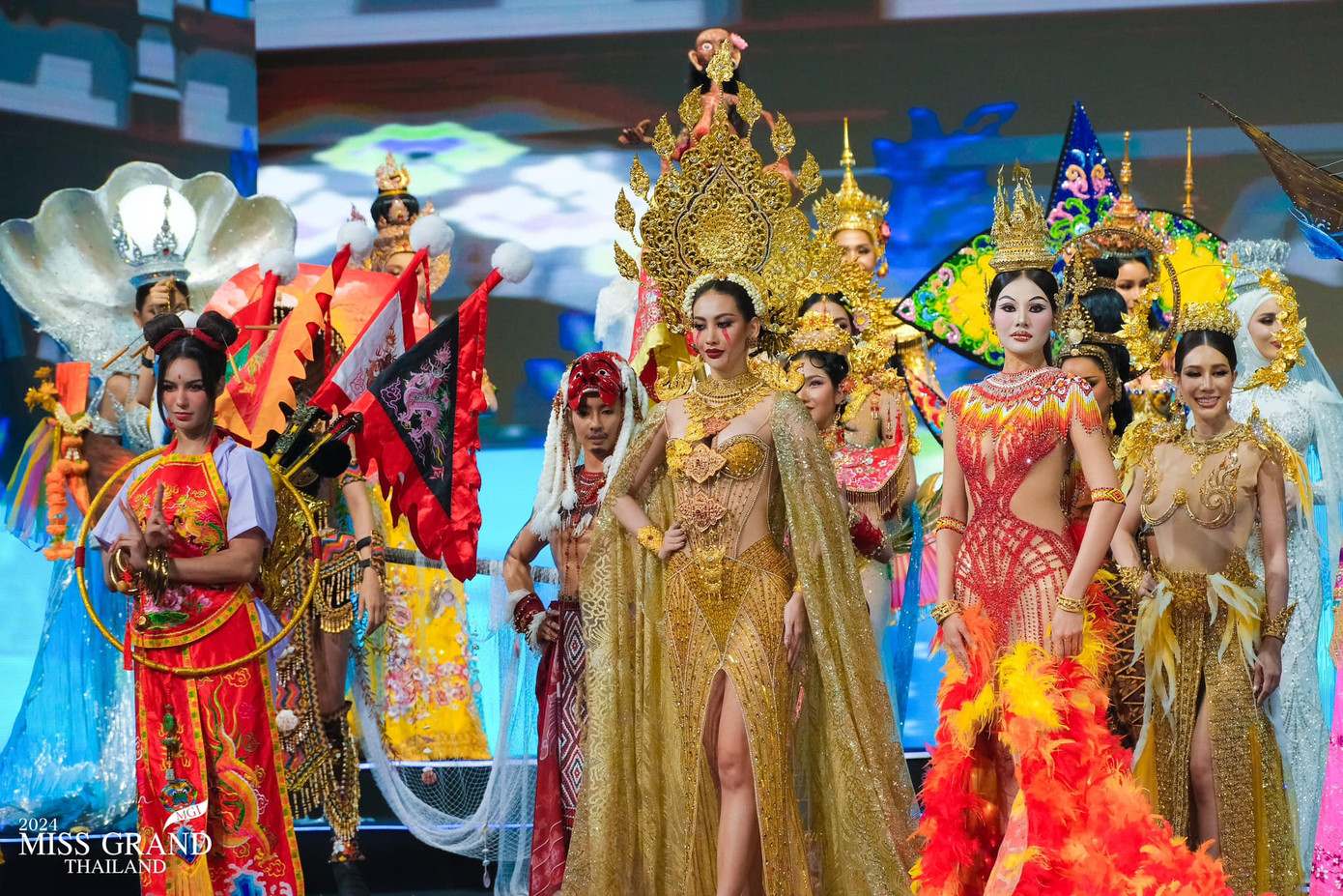 Nhờ những phần thi hấp dẫn như trang phục dân tộc, Hoa hậu Hòa bình Thái Lan 2024 đang là cuộc thi nhan sắc nhận được sự chú ý của khán giả xứ sở chùa vàng. Cuộc thi được tổ chức với nhiều vòng thi hoành tráng, hấp dẫn, nhận được sự chú ý của báo chí và truyền thông.