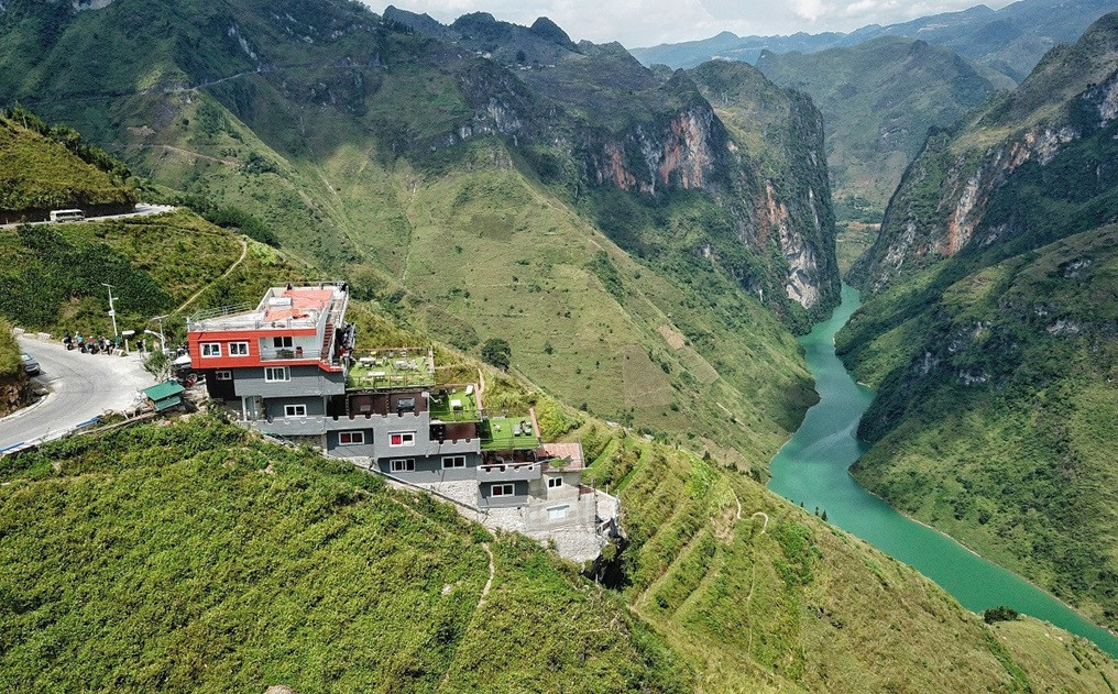 Công trình đồ sộ 'mọc' trên đèo Mã Pí Lèng, xôn xao dự án tâm linh 3.000 tỷ ảnh 3