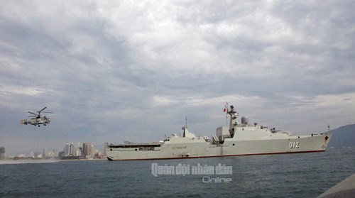 Lữ đoàn 954: Trực thăng Ka-28 hạ cánh trên tàu hộ vệ tên lửa Gepard 3.9 ảnh 2