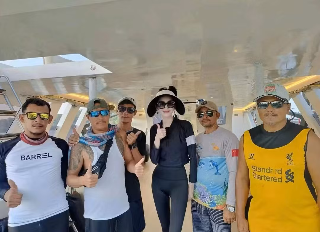Cổ lực Na Trát sở hữu vóc dáng "mình hạc, xương mai" đúng thị hiếu của người Trung Quốc. Ảnh: Weibo.