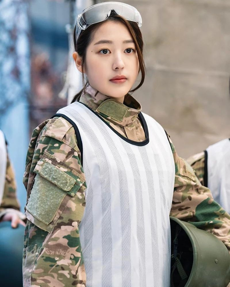 Bỏ ngoài tai những lời gièm pha, Jang Da Ah chứng minh được bản thân có thực tài và dần thoát ra khỏi cái bóng của em gái. Khán giả cũng nhận xét Da Ah ngoài đời xinh đẹp, tỏa sáng hơn nhiều so với trong ảnh làm mẫu. Người hâm mộ tin tưởng nếu duy trì phong độ, Jang Da Ah sẽ sớm bước chân vào dàn diễn viên hạng A của Hàn Quốc.