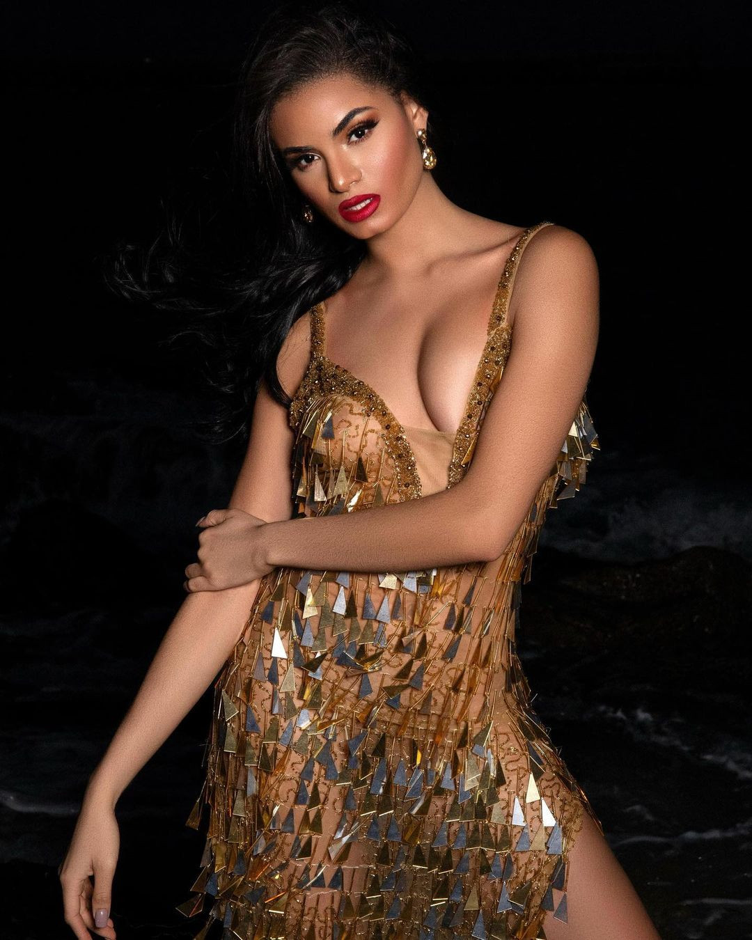 Maria Felix năm nay 24 tuổi, là sinh viên chuyên ngành Kinh doanh và Quan hệ quốc tế. Cô từng đạt thành tích top 20 tại cuộc thi Hoa hậu Liên lục địa 2022. Tại cuộc thi năm đó, Maria Felix được giới thiệu có chiều cao 1,52 m.