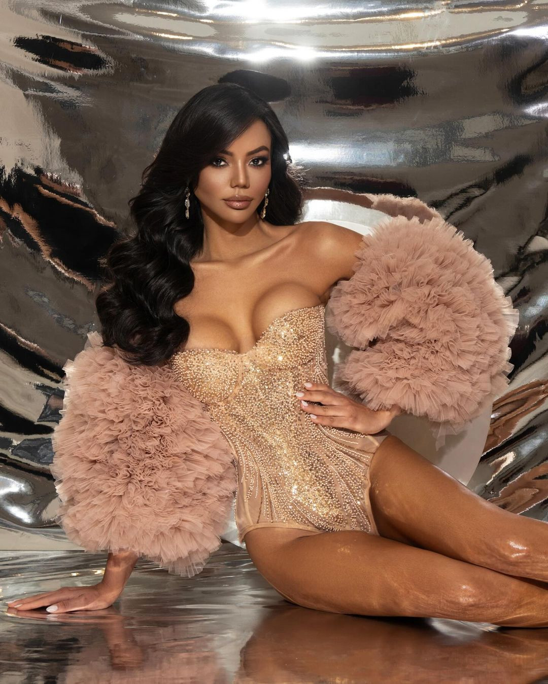 Hoa hậu Hoàn vũ Colombia là một trong những cuộc thi sắc đẹp cấp quốc gia nhận được sự quan tâm của các fan sắc đẹp quốc tế. Cuộc thi được tổ chức quy mô, bài bản với dàn thí sinh ấn tượng.