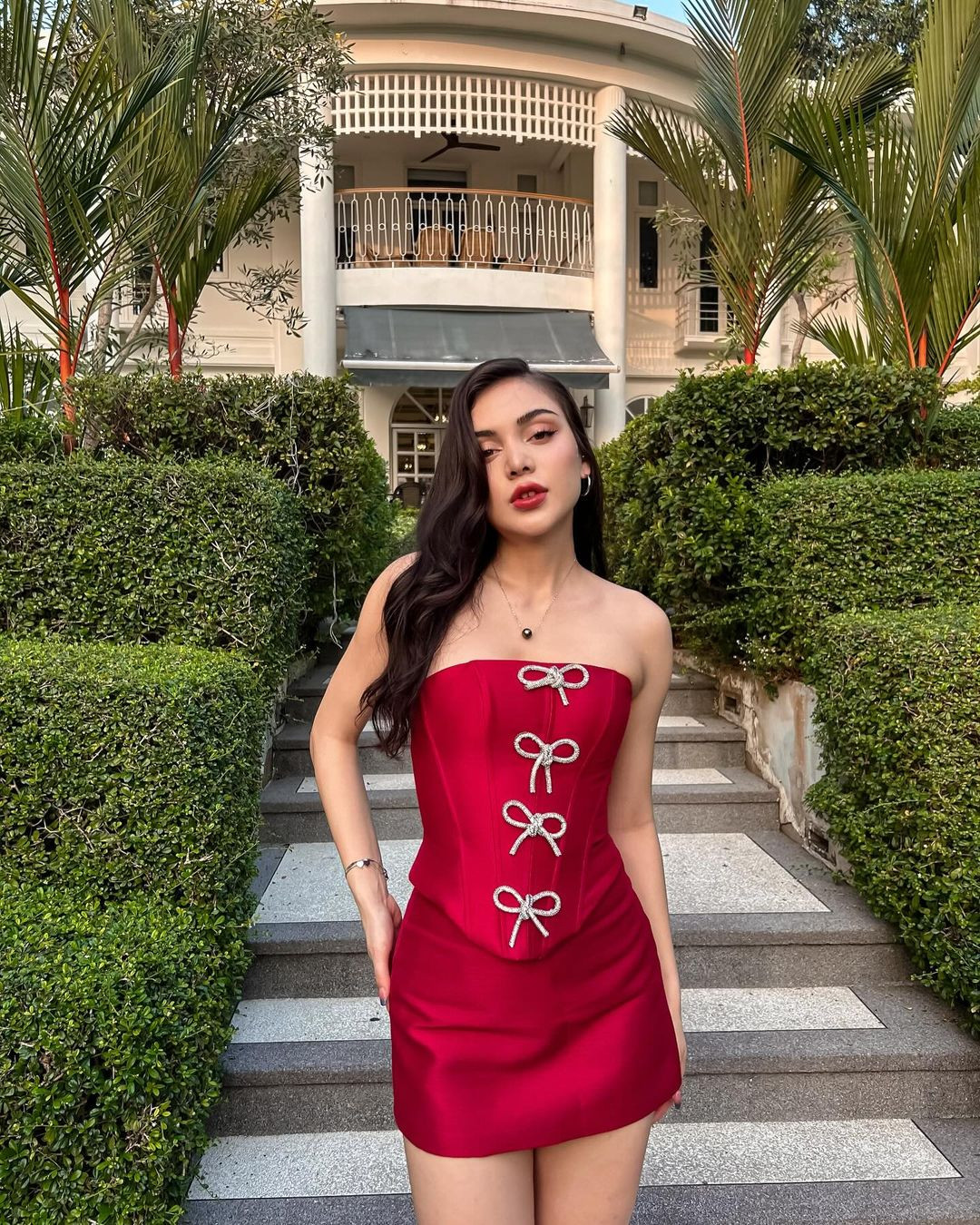 Trong đêm chung kết, cô đã chinh phục ban giám khảo cũng như khán giả bằng tài hùng biện, tư thế đĩnh đạc và nét duyên dáng của mình.