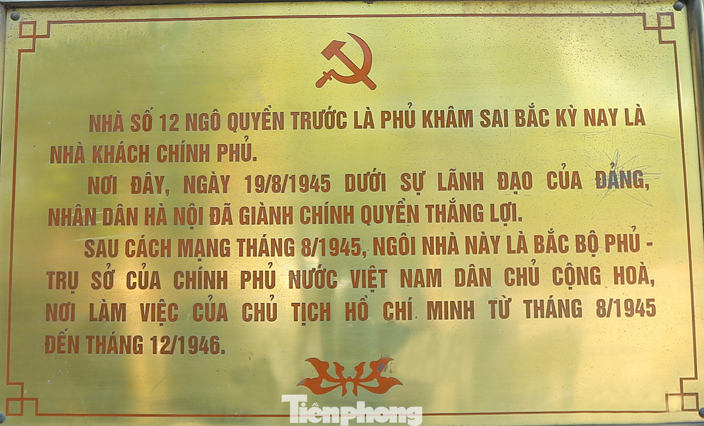 Bắc Bộ Phủ và vườn hoa Con cóc.