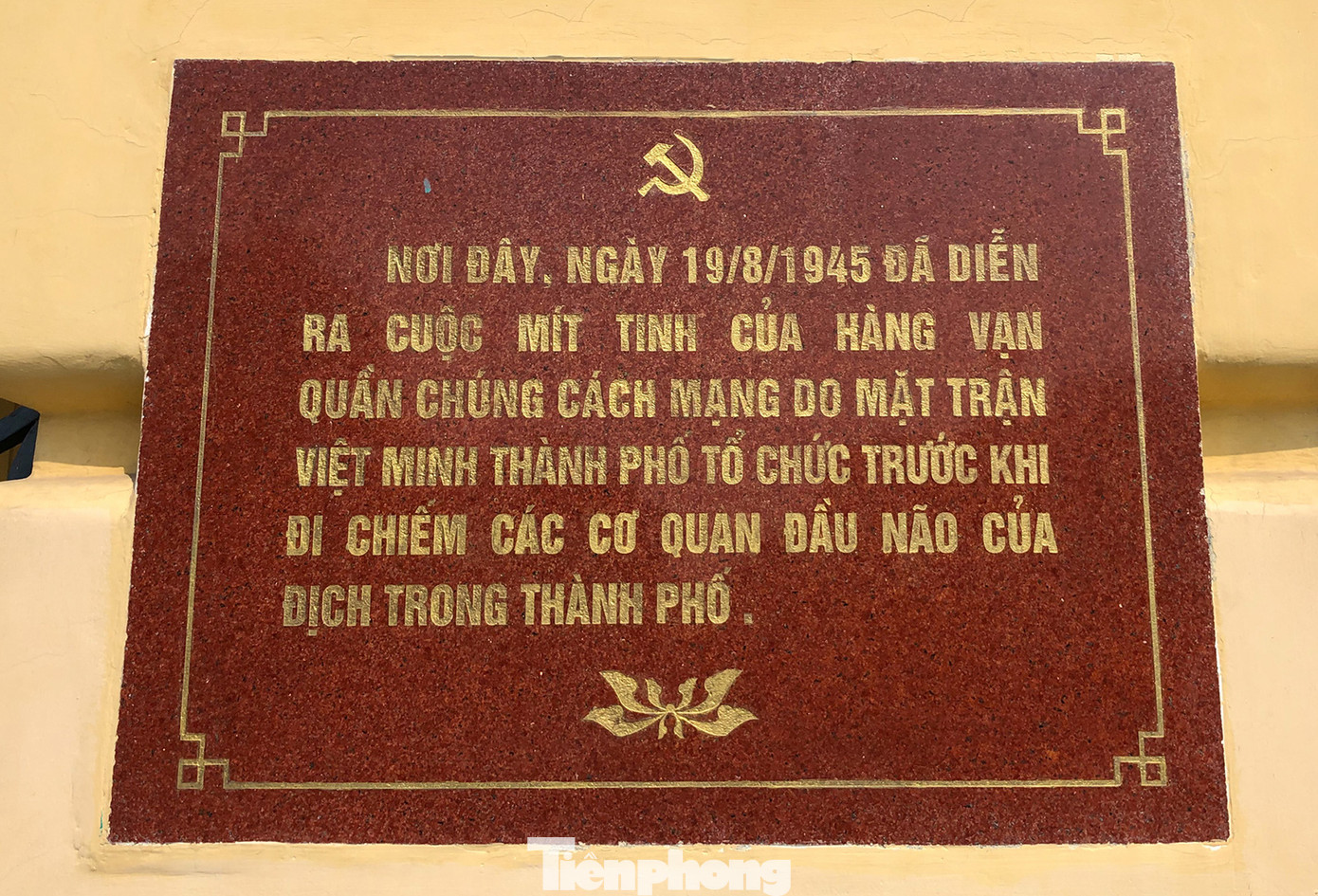 Quảng trường Nhà hát Lớn.