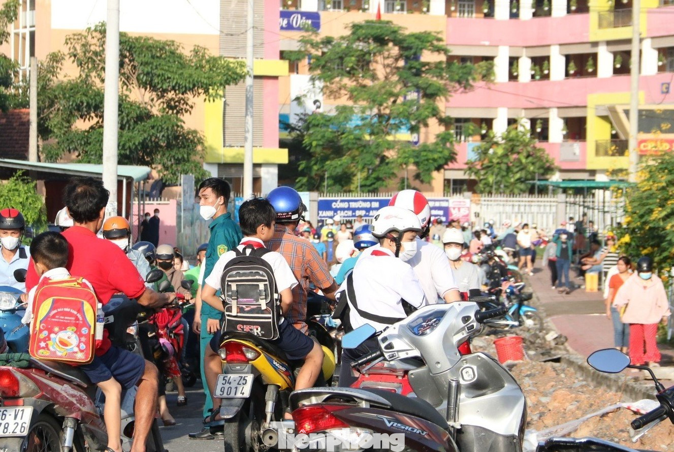 Năm học 2023 - 2024, tổng số học sinh các cấp tại Bình Dương là khoảng 548.093 em, tăng 37.232 học sinh so với năm học trước.