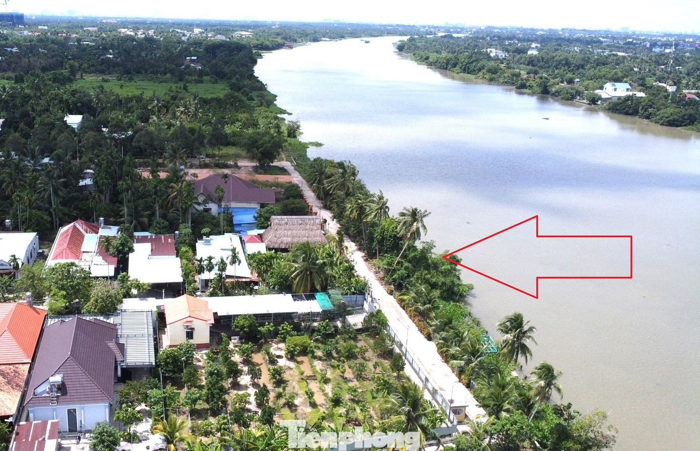 Đoạn thứ 3 từ đường Gia Long đến đường Vĩnh Phú 40 (thuộc phường Lái Thiêu và phường Vĩnh Phú) có chiều dài 1,8km. Dự kiến tổng mức đầu tư 1.483,68 tỷ đồng. Trong đó, chi phí bồi thường giải tỏa 990,47 tỷ đồng, chi phí xây dựng 133,53 tỷ đồng.