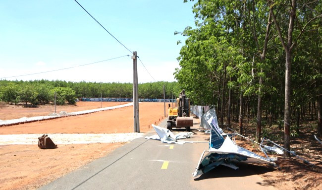 Tự ý mở đường để phân lô bán nền ở Bình Phước