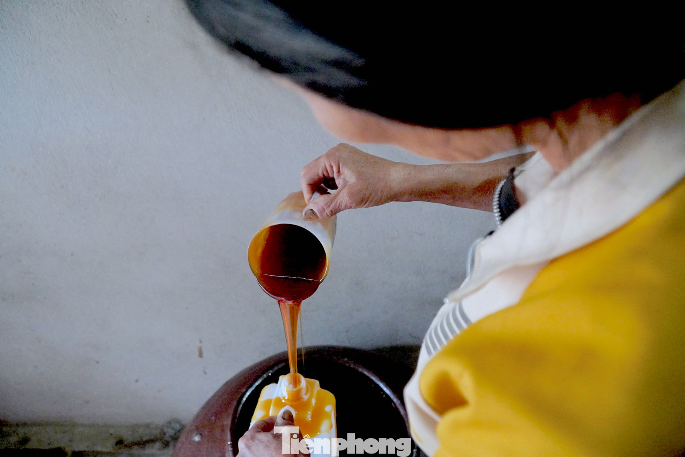 Mật mía sau khi thành phẩm được bán với giá 45.000-50.000đồng/lít.