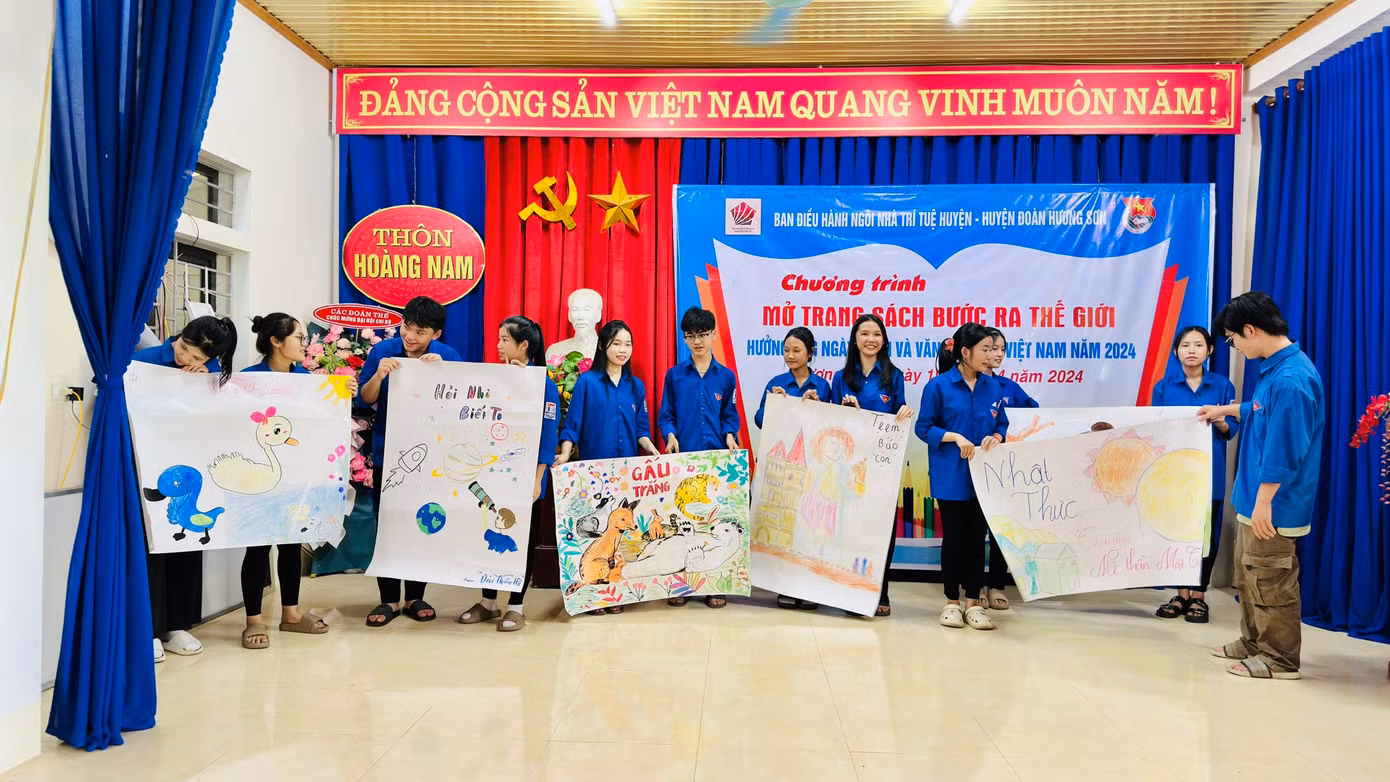 Hoạt động này giúp các em khơi dậy tình yêu sách và văn hóa đọc trong giới trẻ. Hoạt động này giúp các em khơi dậy tình yêu sách và văn hóa đọc trong giới trẻ.