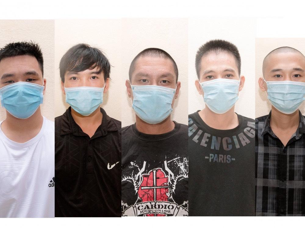 Nhóm đối tượng bị công an bắt giữ. Nhóm đối tượng bị công an bắt giữ.