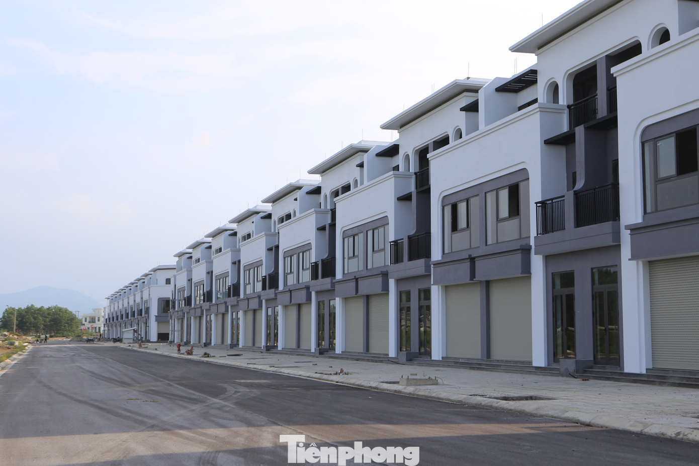 Khuôn viên, các hạng mục hạ tầng đã hoàn thiện.