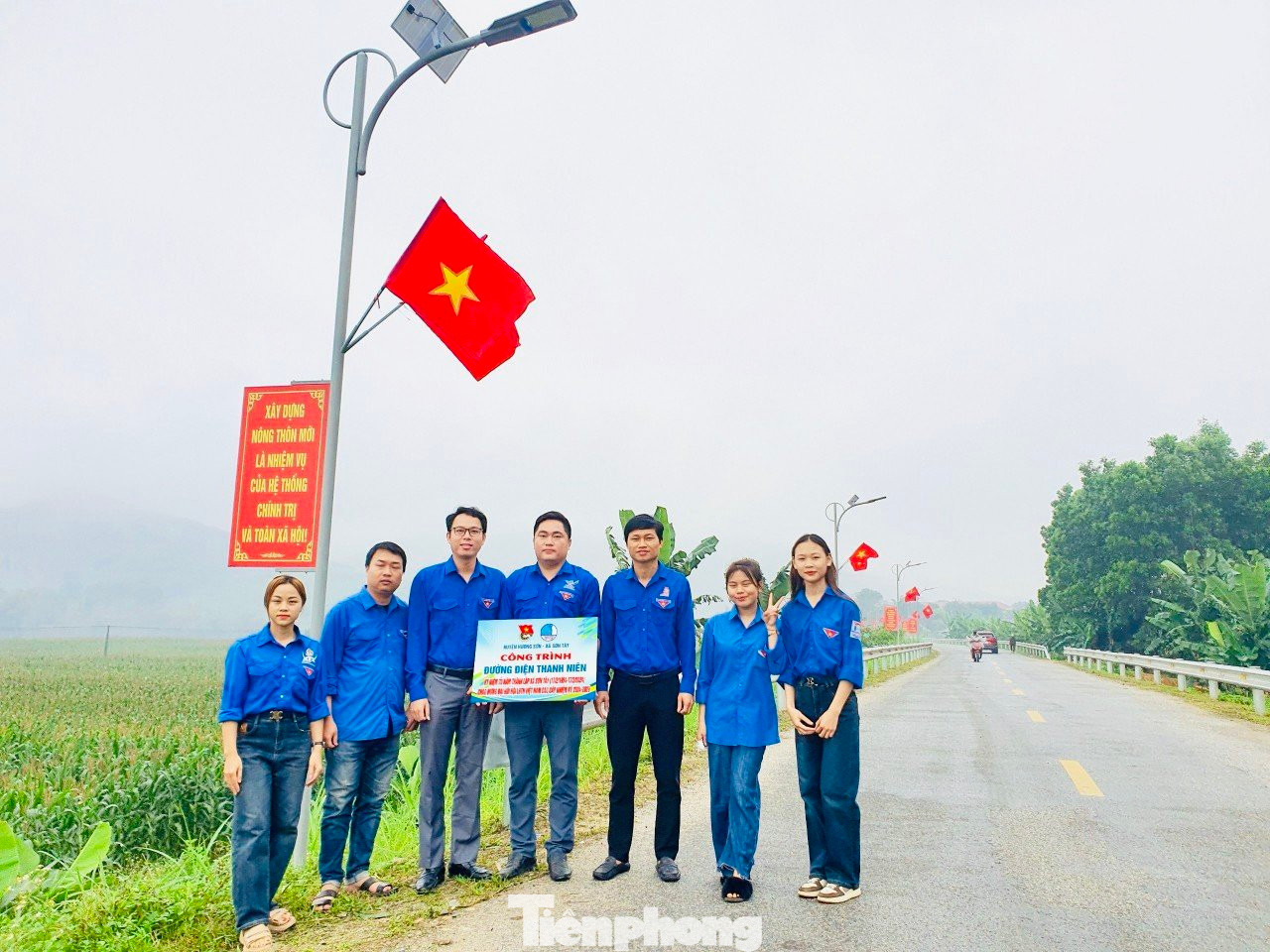 Công trình đường điện thanh niên khởi công tại huyện Hương Sơn.