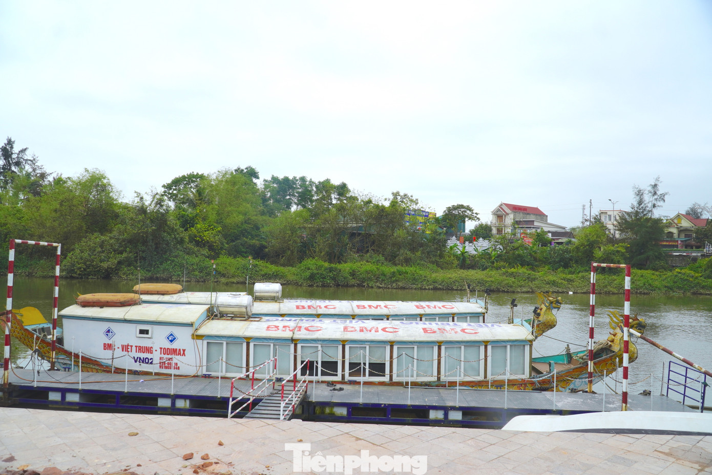 Hiện nay dự án chỉ mới hoàn thiện được bến thuyền du lịch và khu công viên, còn các hạng mục khác vẫn đang nằm "trên giấy". Nhưng đến nay, hạng mục bến thuyền vắng khách, nhiều bộ phận đã xuống cấp.