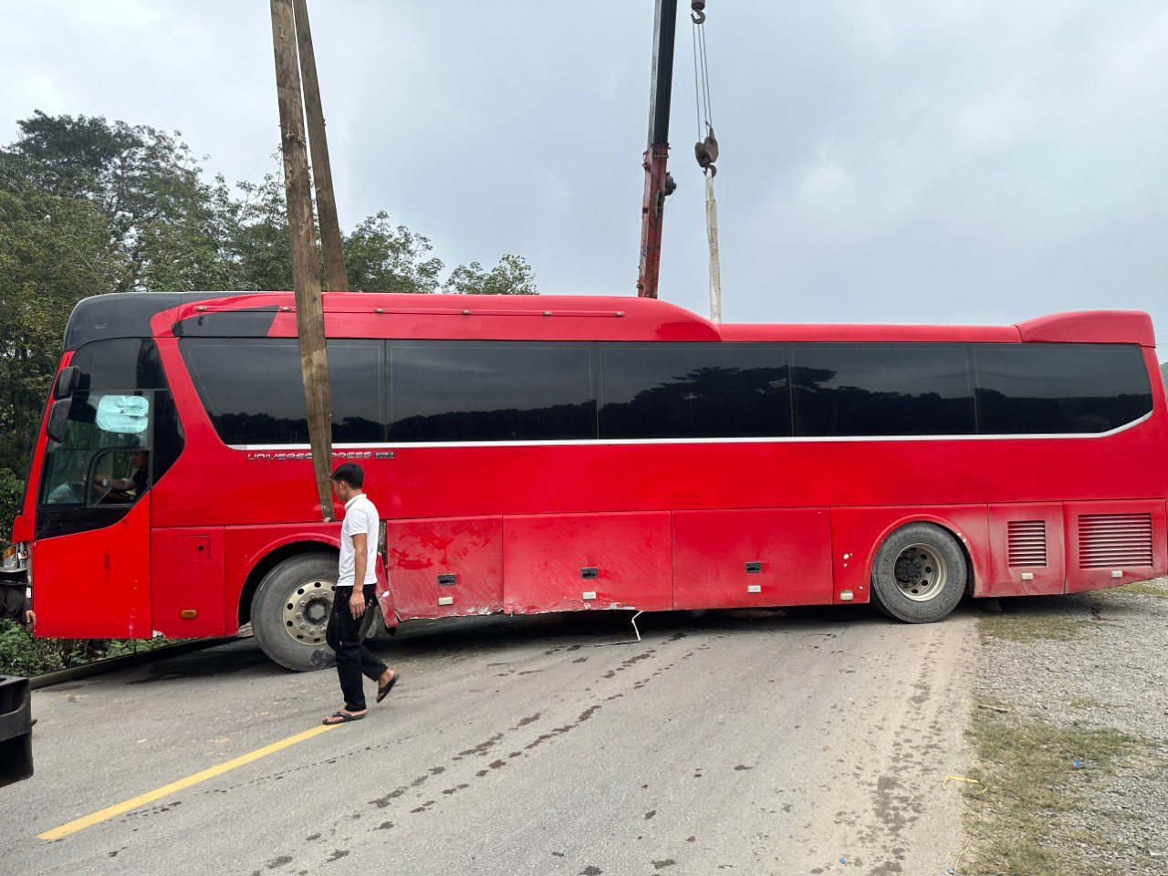 Vụ tai nạn may mắn không gây thiệt hại về người.