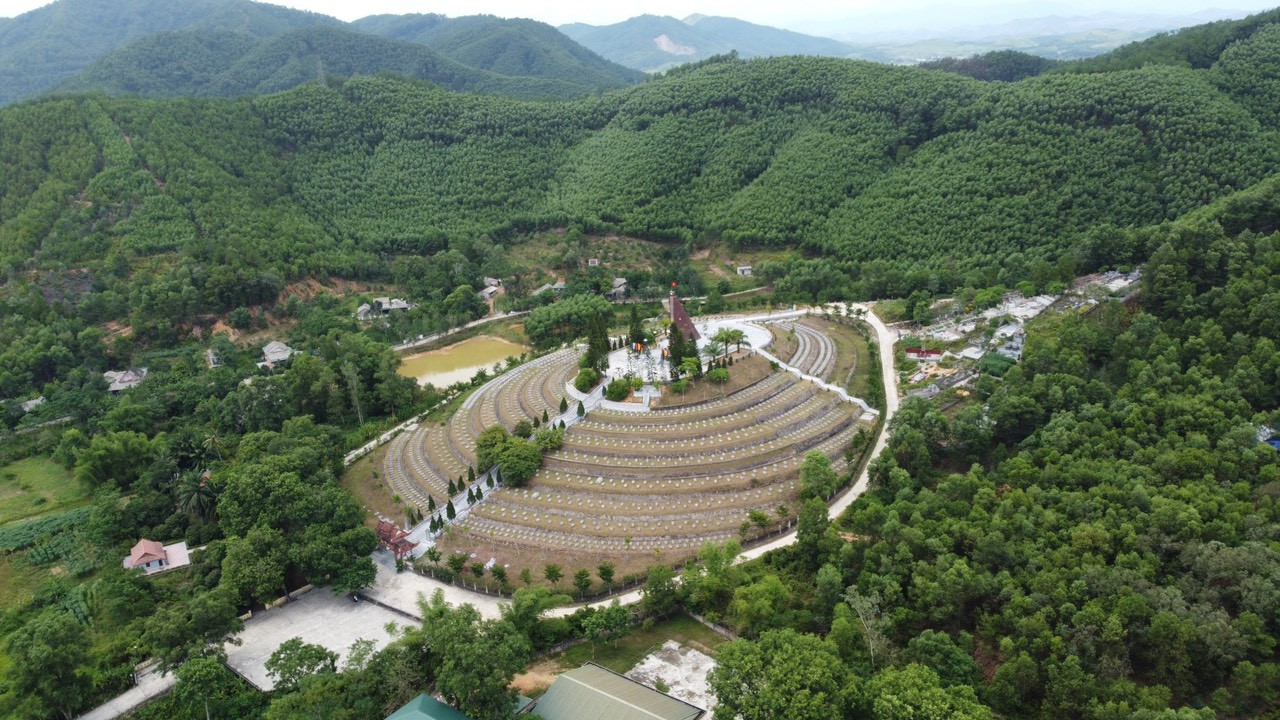 Hiện nay, tại Nghĩa trang liệt sĩ Nầm còn hơn 300 ngôi mộ chờ và diện tích đất trống để sẵn sàng cho công tác quy tập hài cốt liệt sĩ trong thời gian tới.