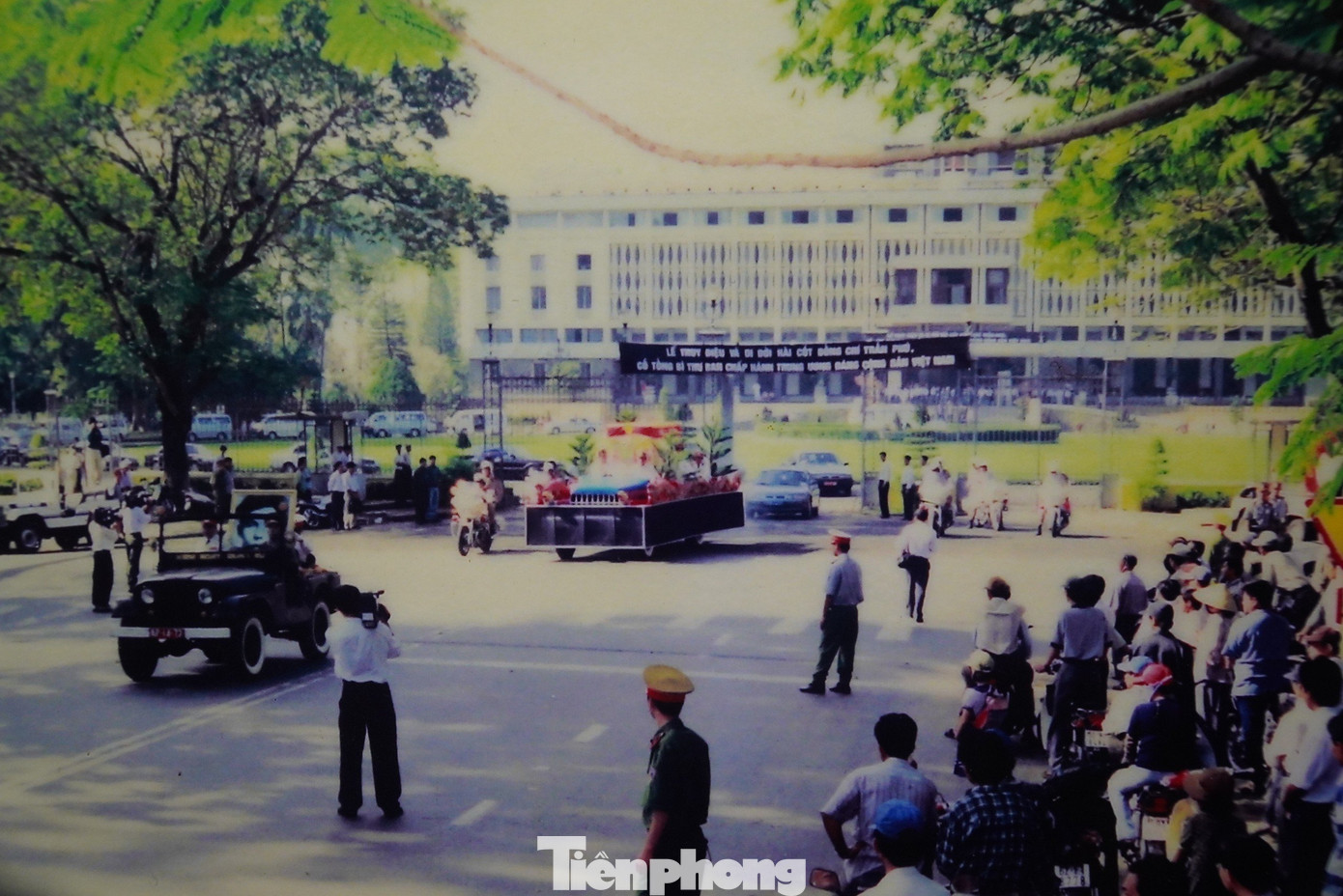 Lãnh đạo Ban quản lý khu di tích Tổng Bí thư Trần Phú cho biết hàng năm đơn vị luôn thực hiện sưu tầm thêm các kỷ vật liên quan đến cuộc đời, sự nghiệp của cố Tổng Bí thư Trần Phú.