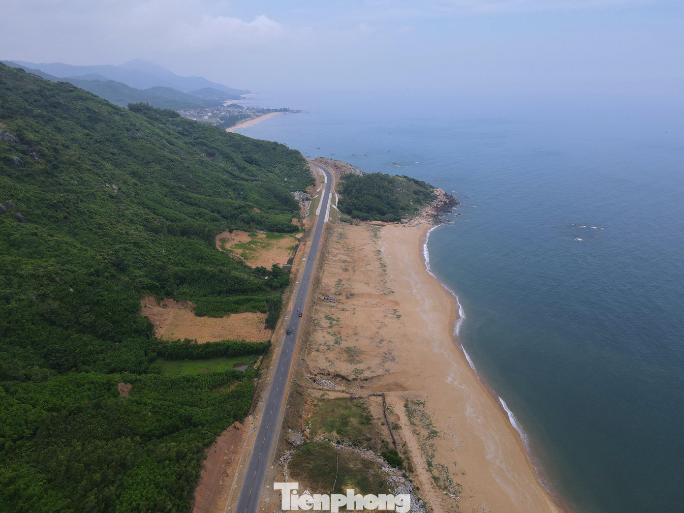 Dự án nâng cấp tuyến đường ven biển Xuân Hội - Thạch Khê - Vũng Áng được UBND tỉnh phê duyệt vào năm 2017, do Ban QLDA ĐTXD công trình giao thông tỉnh Hà Tĩnh làm chủ đầu tư. Dự án nâng cấp tuyến đường ven biển Xuân Hội - Thạch Khê - Vũng Áng được UBND tỉnh phê duyệt vào năm 2017, do Ban QLDA ĐTXD công trình giao thông tỉnh Hà Tĩnh làm chủ đầu tư.